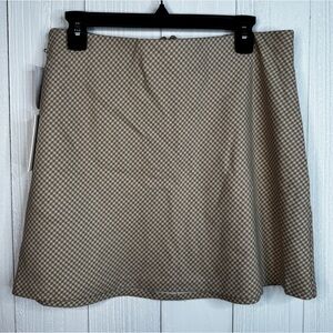 Aritzia Wilfred Classic Mini Skirt in a beige/brown houndstooth